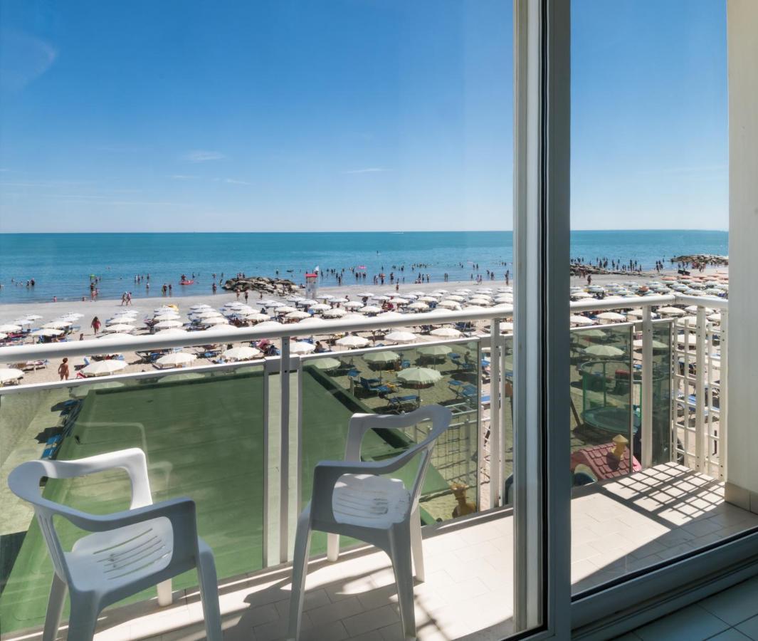 Hotel International Misano Adriatico Exterior foto